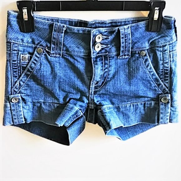 Mossimo Supply Co. Pants - 💰Mossimo Supply Co Low Rise Shorts